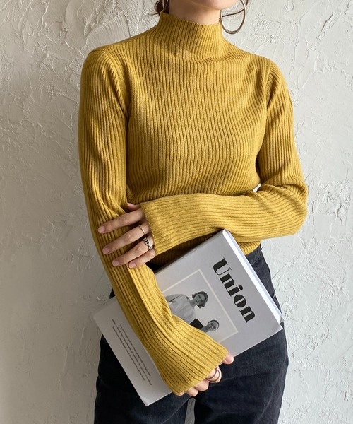 She's Closet（シーズクローゼット）の「プチハイネックタイト長袖リブニットプルオーバー（ニット/セーター・レディース・オフホワイト/グレー/ブラック/アイボリー/ミント/ベージュ/パープル/グリーン/スモークピンク/ブルー/マスタード/グレイッシュベージュ・M/L）」の11枚目の写真