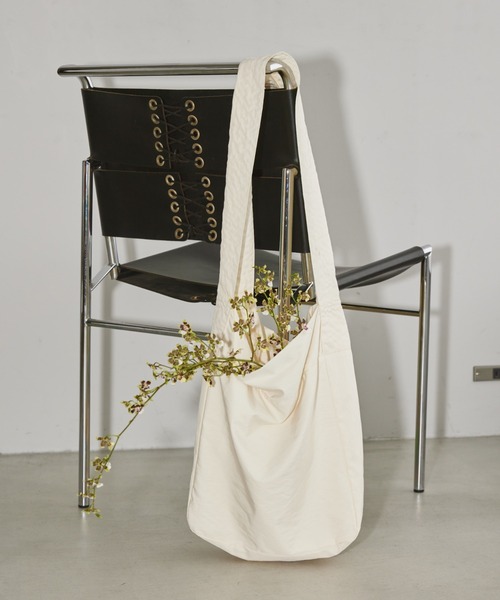 TODAYFUL（トゥデイフル）の「TODAYFUL Typewriter Shoulder Bag 12121004（ショルダーバッグ・レディース・ブラック/ホワイト・FREE）」の5枚目の写真