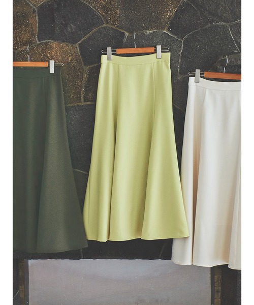 Te chichi(テチチ)の「【貴島明日香コラボ】ウーリッシュロングフレアスカート(スカート・レディース・オフホワイト/イエロー/カーキ・SMALL/MEDIUM)」の5枚目の写真