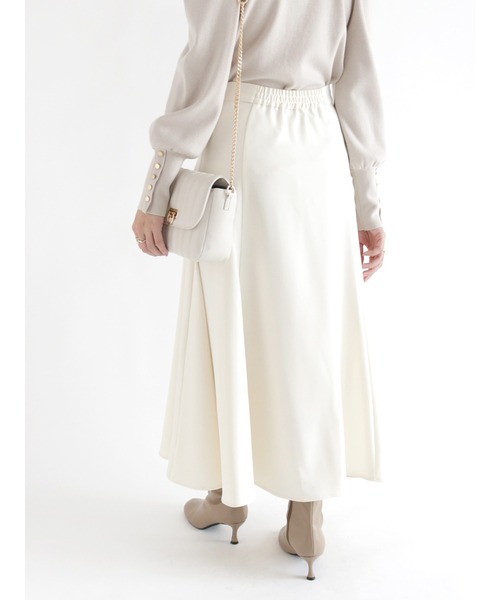 Te chichi(テチチ)の「【貴島明日香コラボ】ウーリッシュロングフレアスカート(スカート・レディース・オフホワイト/イエロー/カーキ・SMALL/MEDIUM)」の13枚目の写真