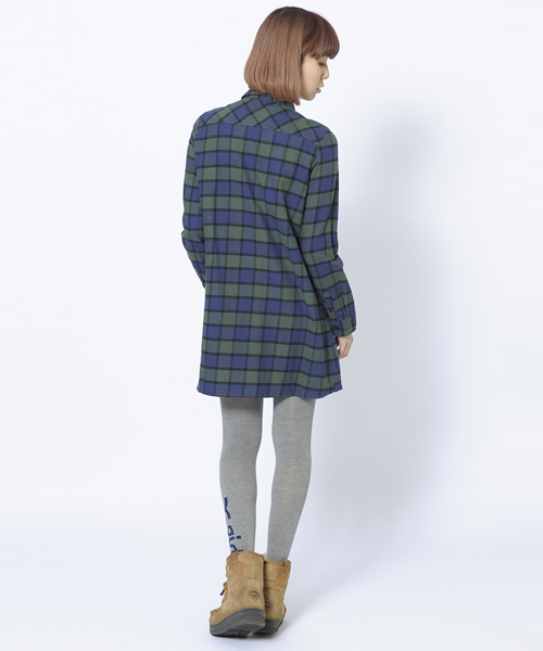 X-girl（エックスガール）の「SHAGGY PLAID SHIRT DRESS（ワンピース・レディース・レッド/グリーン/ネイビー・1/2）」の5枚目の写真
