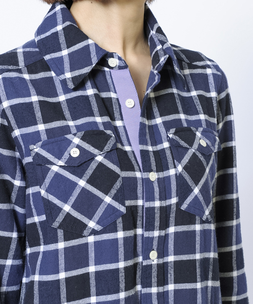 X-girl（エックスガール）の「SHAGGY PLAID SHIRT DRESS（ワンピース・レディース・レッド/グリーン/ネイビー・1/2）」の7枚目の写真