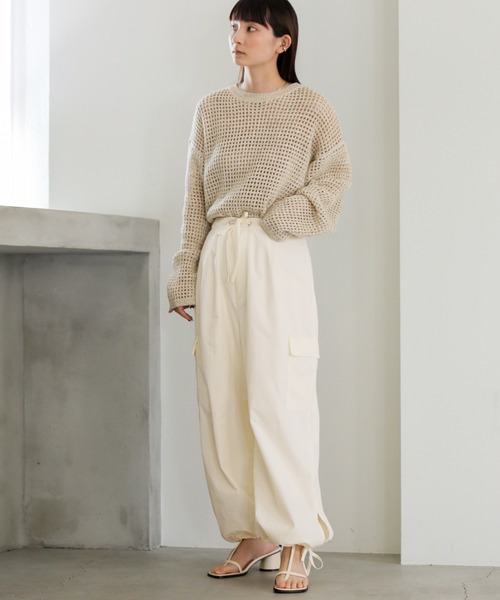 select MOCA(セレクトモカ)の「ナイロンワイドカーゴパンツ(カーゴパンツ・レディース・アイボリー/ブラック/ライトイエロー・FREE)」の4枚目の写真