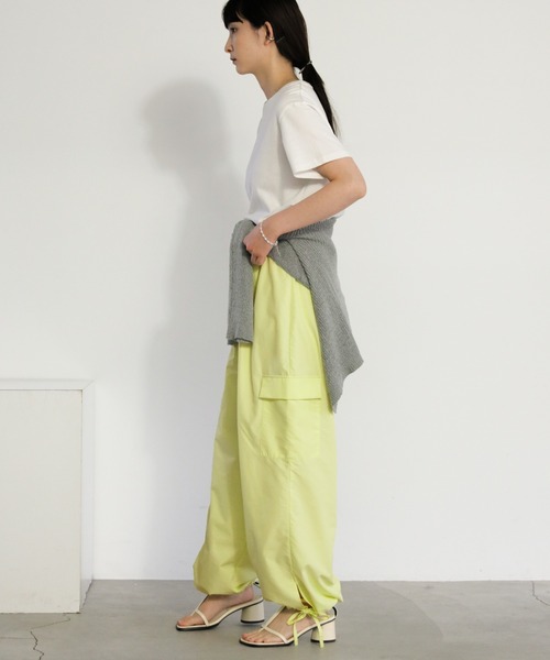 select MOCA(セレクトモカ)の「ナイロンワイドカーゴパンツ(カーゴパンツ・レディース・アイボリー/ブラック/ライトイエロー・FREE)」の14枚目の写真