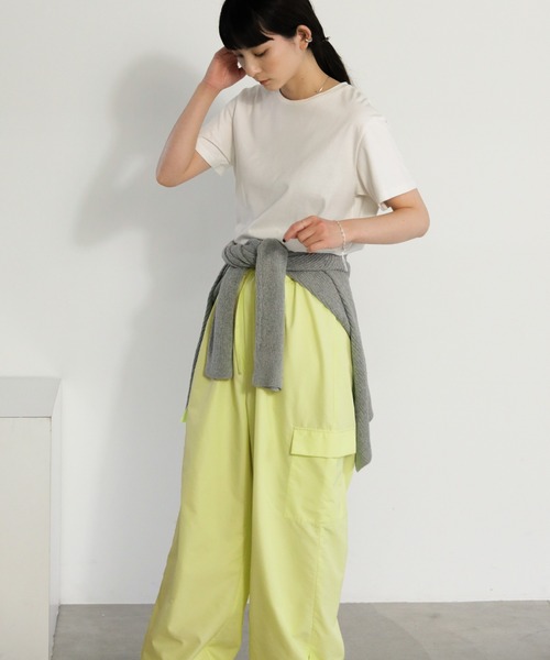 select MOCA(セレクトモカ)の「ナイロンワイドカーゴパンツ(カーゴパンツ・レディース・アイボリー/ブラック/ライトイエロー・FREE)」の15枚目の写真