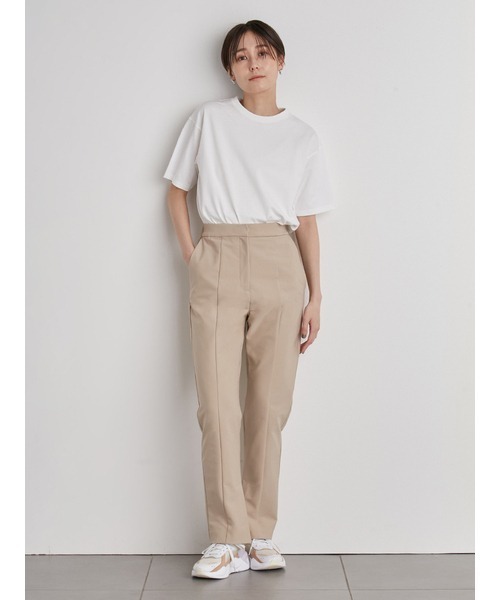 emmi（エミ）の「【emmi atelier】ワンダーシェイプストレートパンツ（スラックス・レディース・ベージュ/ブラック・0/1）」の20枚目の写真