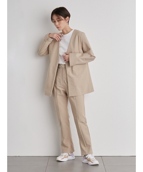 emmi（エミ）の「【emmi atelier】ワンダーシェイプストレートパンツ（スラックス・レディース・ベージュ/ブラック・0/1）」の13枚目の写真