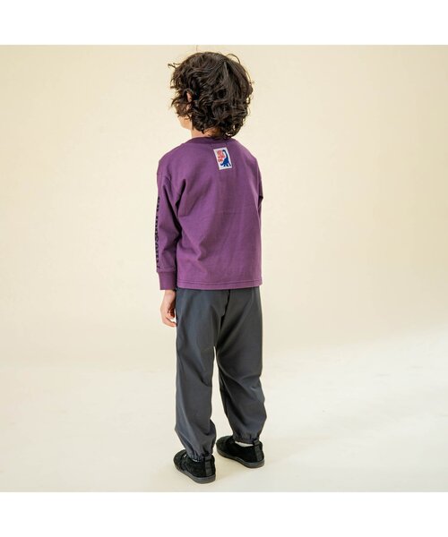 F.O.KIDS(エフオーキッズ)の「ALLOSAURUS BOX TEE(Tシャツ/カットソー・キッズ・ベージュ/パープル/チャコール・140/120/80/130/95/90/100/110)」の5枚目の写真