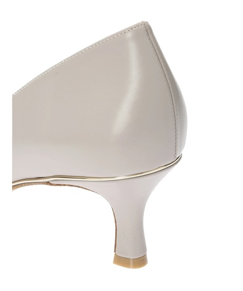 YECCA VECCA（イェッカヴェッカ）の「メタルラインパンプス（パンプス・レディース・グレイッシュベージュ/アイボリー・24.5cm/23.5cm/22.5cm）」の9枚目の写真