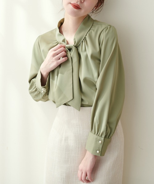 natural couture（ナチュラルクチュール）の「袖口パールノット結びボータイブラウス（シャツ/ブラウス・レディース・オフホワイト/グレイッシュベージュ/サックスブルー/イエロー/グリーン/ネイビー/その他1/その他2・FREE）」の22枚目の写真