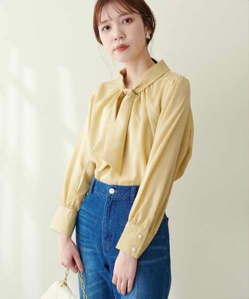 natural couture（ナチュラルクチュール）の「袖口パールノット結びボータイブラウス（シャツ/ブラウス・レディース・オフホワイト/グレイッシュベージュ/サックスブルー/イエロー/グリーン/ネイビー/その他1/その他2・FREE）」の15枚目の写真
