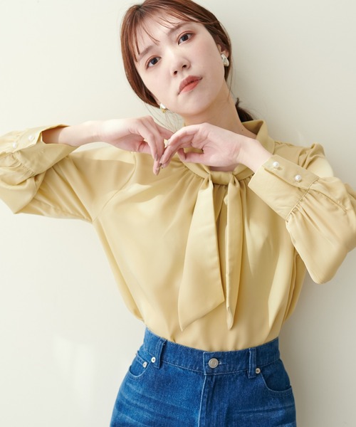 natural couture（ナチュラルクチュール）の「袖口パールノット結びボータイブラウス（シャツ/ブラウス・レディース・オフホワイト/グレイッシュベージュ/サックスブルー/イエロー/グリーン/ネイビー/その他1/その他2・FREE）」の19枚目の写真