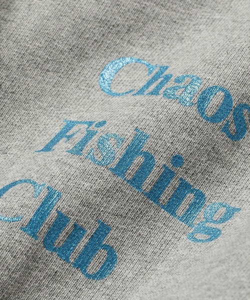 BEAMS T（ビームスティー）の「Chaos Fishing Club / LOGO HOODIE（スウェット・メンズ・グレー/ブラック・LARGE/X-LARGE/MEDIUM）」の8枚目の写真