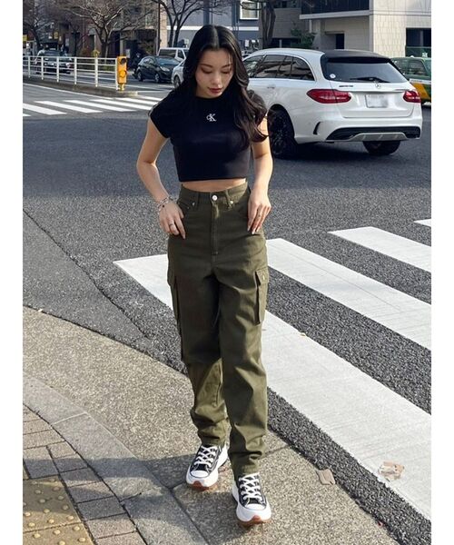 EVRIS（エヴリス）の「カーゴデザインデニムパンツ（デニムパンツ・レディース・インディゴブルー/カーキ・SMALL/MEDIUM）」の15枚目の写真