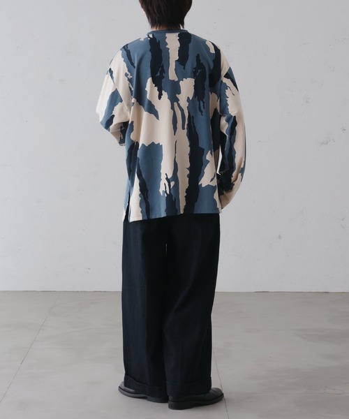 epnok（エプノック）の「ニュアンスプリントルーズロンT（Tシャツ/カットソー・メンズ・ベージュ/ブラック/ブルー・SMALL/MEDIUM/LARGE）」の11枚目の写真