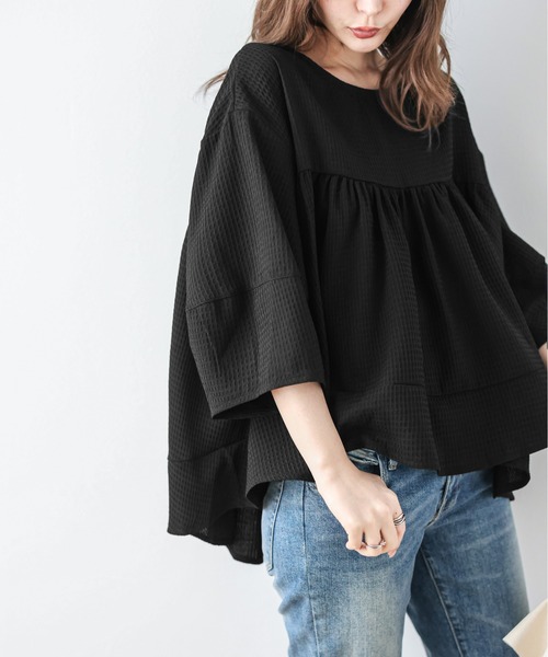 La-gemme(ラジェム)の「ワッフルペプラムブラウス(シャツ/ブラウス・レディース・ブラック/パープル/ネイビー/オフホワイト/イエロー・フリー)」の11枚目の写真