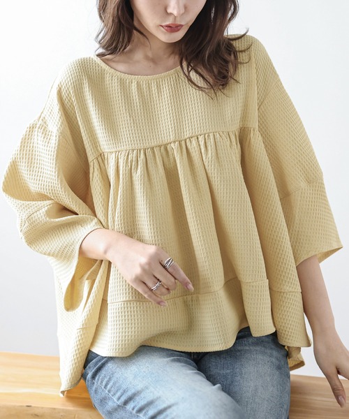La-gemme(ラジェム)の「ワッフルペプラムブラウス(シャツ/ブラウス・レディース・ブラック/パープル/ネイビー/オフホワイト/イエロー・フリー)」の22枚目の写真