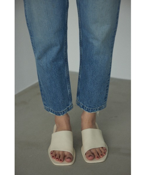 BLACK BY MOUSSY(ブラックバイマウジー)の「HUILA blue denim(ウィラブルーデニム)(デニムパンツ・レディース・ブルー・24inch/25inch/26inch/23inch)」の8枚目の写真