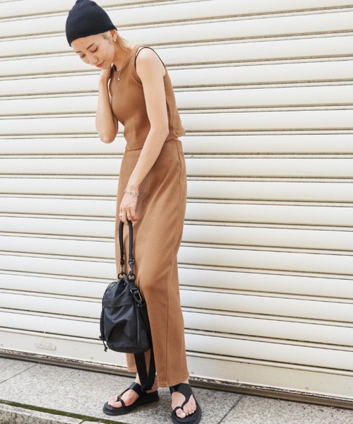 Auntie Rosa Holiday（アンティローザホリデー）の「カットリブアメスリクロップドタンク（タンクトップ・レディース・ブラック/ブラウン/オフホワイト・FREE）」の17枚目の写真