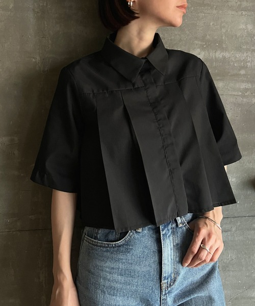 cona（コナ）の「【ZOZO限定】ショート丈プリーツブラウス（シャツ/ブラウス・レディース・ホワイト/ブラック/ブルー・FREE）」の3枚目の写真
