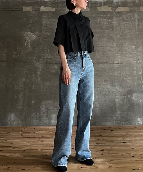 cona（コナ）の「【ZOZO限定】ショート丈プリーツブラウス（シャツ/ブラウス・レディース・ホワイト/ブラック/ブルー・FREE）」の4枚目の写真