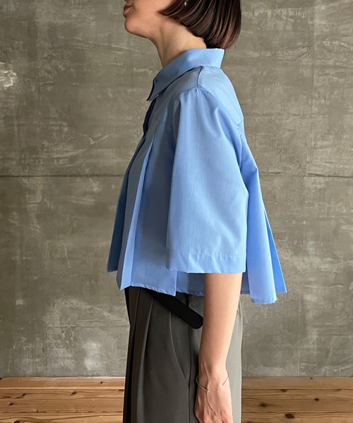 cona（コナ）の「【ZOZO限定】ショート丈プリーツブラウス（シャツ/ブラウス・レディース・ホワイト/ブラック/ブルー・FREE）」の20枚目の写真