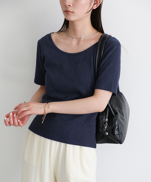 select MOCA(セレクトモカ)の「バレエネックハーフスリーブカットソー(Tシャツ/カットソー・レディース・グレイッシュブルー/アイボリー/ブラック/グリーン/ネイビー・FREE/SMALL)」の4枚目の写真