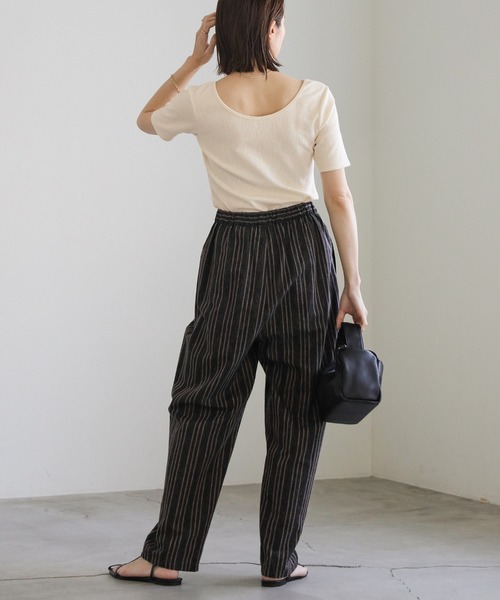 select MOCA(セレクトモカ)の「バレエネックハーフスリーブカットソー(Tシャツ/カットソー・レディース・グレイッシュブルー/アイボリー/ブラック/グリーン/ネイビー・FREE/SMALL)」の6枚目の写真