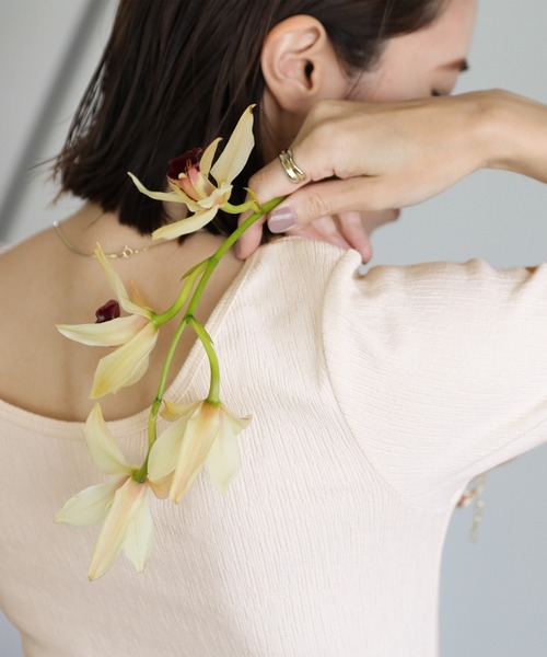 select MOCA(セレクトモカ)の「バレエネックハーフスリーブカットソー(Tシャツ/カットソー・レディース・グレイッシュブルー/アイボリー/ブラック/グリーン/ネイビー・FREE/SMALL)」の16枚目の写真