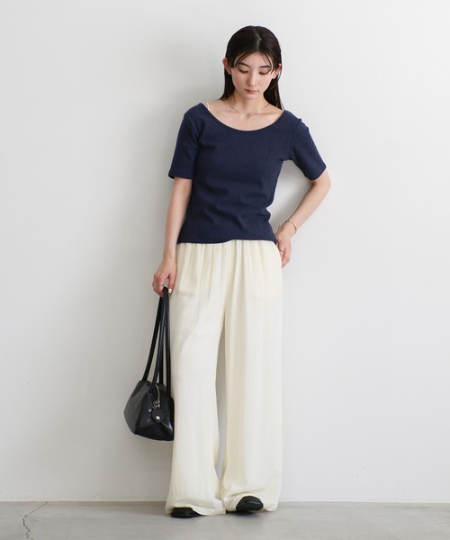 select MOCA（セレクトモカ）の「バレエネックハーフスリーブカットソー<華奢見え>（Tシャツ/カットソー・レディース・グレイッシュブルー/アイボリー/ブラック/グリーン/ネイビー・FREE/SMALL）」の21枚目の写真