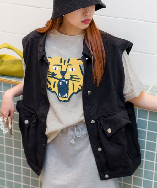 SpRay(スプレイ)の「トラサガラTシャツ(Tシャツ/カットソー・レディース・オートミール/アイボリー/ブラック/ライトベージュ/ブルー・FREE)」の4枚目の写真