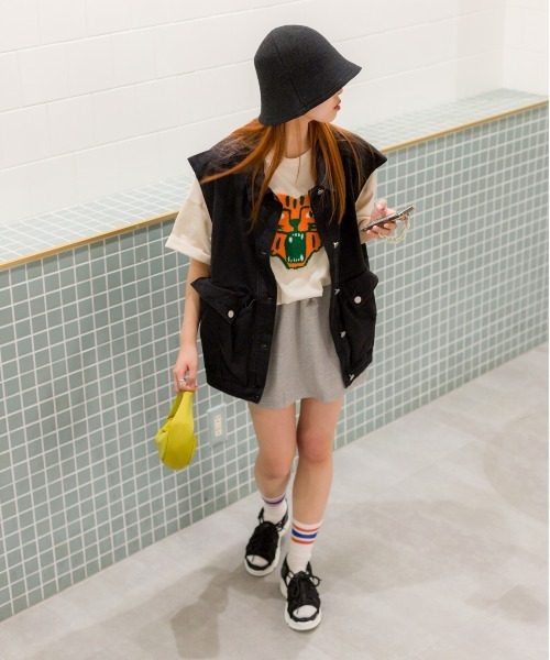 SpRay(スプレイ)の「トラサガラTシャツ(Tシャツ/カットソー・レディース・オートミール/アイボリー/ブラック/ライトベージュ/ブルー・FREE)」の11枚目の写真
