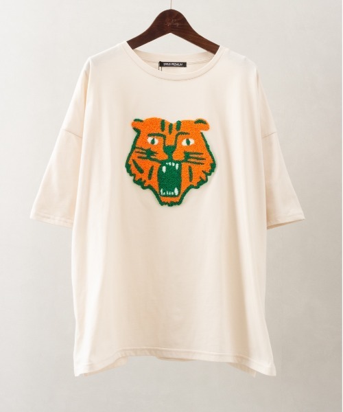 SpRay(スプレイ)の「トラサガラTシャツ(Tシャツ/カットソー・レディース・オートミール/アイボリー/ブラック/ライトベージュ/ブルー・FREE)」の13枚目の写真