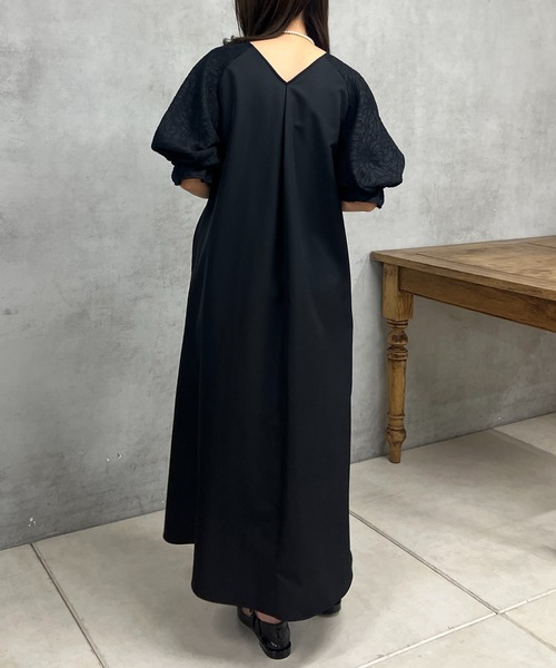 un dix cors（アンディコール）の「ジャガードスリーブフレア  