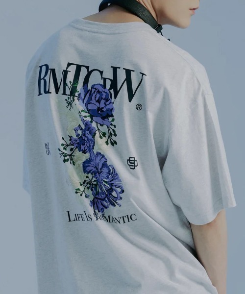 ROMANTIC CROWN(ロマンティッククラウン)の「A'GEM/9 × .kom『ROMANTIC CROWN/ロマンティッククラウン』ROMANTIC FLOWER TEE SHIRT/ロマンチックフラワー 半袖カットソー(Tシャツ/カットソー・レディース・ライトグレー/ブラック・M/L)」の1枚目の写真