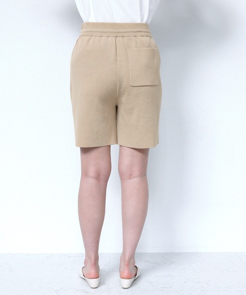 andme（アンドミー）の「リネンライクニットショートパンツ（その他パンツ・レディース・ブラック/グレイッシュベージュ/ライトカーキ/ネイビー/ブラウン・M）」の11枚目の写真