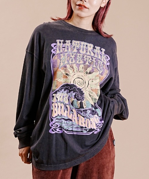 BILLABONG(ビラボン)の「BILLABONG/ビラボン ロンT ビンテージグラフィック WASH加工 BD014-053(Tシャツ/カットソー・レディース・ブラック/パープル・M/L)」の2枚目の写真