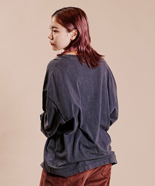 BILLABONG(ビラボン)の「BILLABONG/ビラボン ロンT ビンテージグラフィック WASH加工 BD014-053(Tシャツ/カットソー・レディース・ブラック/パープル・M/L)」の3枚目の写真