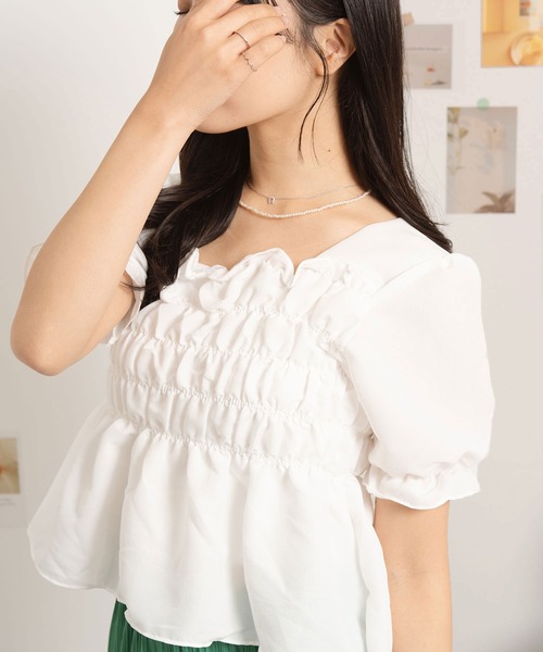 NinaetLina（ニナエリナ）の「シャーリングスクエアネックブラウス（シャツ/ブラウス・レディース・ベージュ/ホワイト/ブラック・FREE）」の22枚目の写真