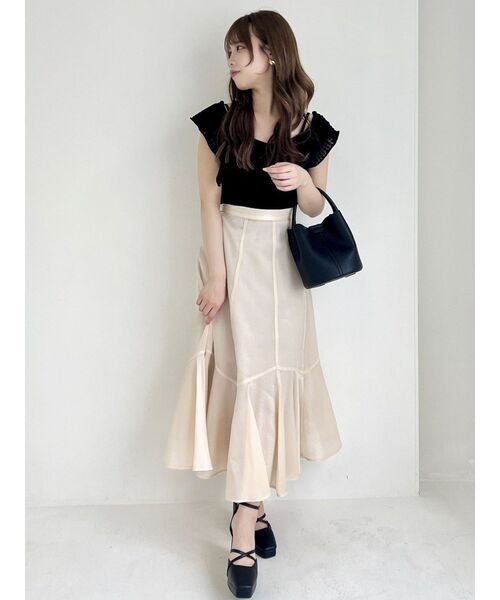 dazzlin（ダズリン）の「シアーランダムフレアスカート（スカート・レディース・アイボリー/ブラウン/グレー・SMALL/MEDIUM）」の5枚目の写真