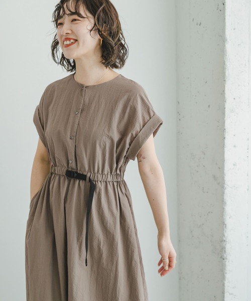 ITEMS URBANRESEARCH（アイテムズ アーバンリサーチ）の「ウェビングベルトナイロンワンピース（ワンピース・レディース・ブラック/モカ・FREE）」の10枚目の写真