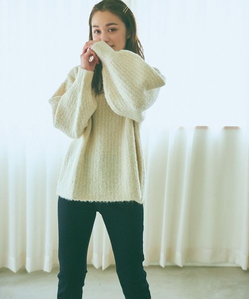 mysty woman（ミスティウーマン）の「ブークレーハイネックプルオーバー 973367（ニット/セーター・レディース・ブルー/オフホワイト/ピンク系その他/モカ・FREE）」の22枚目の写真