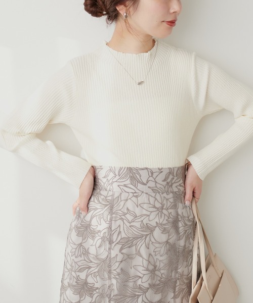 natural couture(ナチュラルクチュール)の「ダイヤ柄プチハイリブニット(ニット/セーター・レディース・オレンジ/ブルー/ブラック/オフホワイト・FREE)」の5枚目の写真