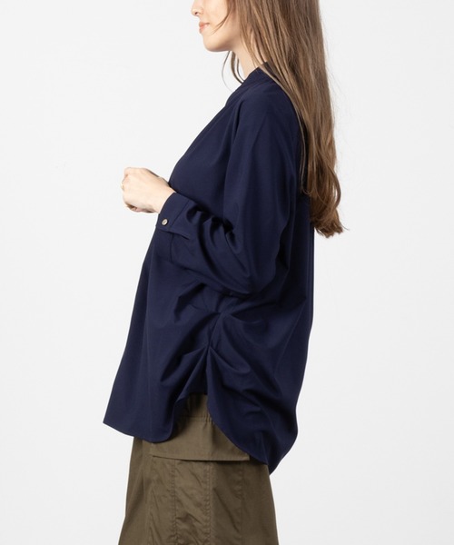 NAVY(ネイビー)の「スキッパーシャツブラウス(シャツ/ブラウス・レディース・ベージュ/ネイビー/ホワイト・フリー)」の5枚目の写真