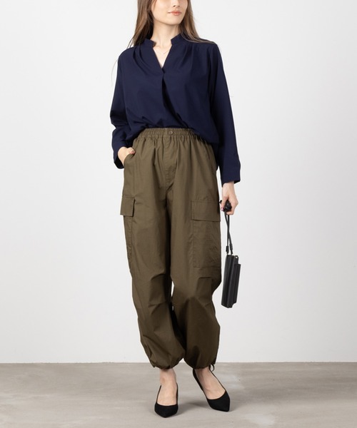 NAVY(ネイビー)の「スキッパーシャツブラウス(シャツ/ブラウス・レディース・ベージュ/ネイビー/ホワイト・フリー)」の4枚目の写真