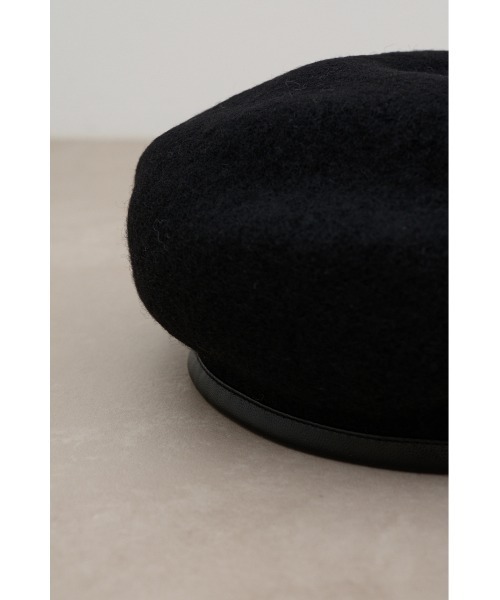 AZUL by moussy（アズールバイマウジー）の「BASQUE BERET/バスクベレー（ハンチング/ベレー帽・レディース・ブラック/グレー・FREE）」の7枚目の写真