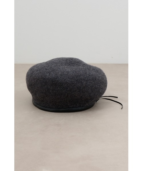 AZUL by moussy（アズールバイマウジー）の「BASQUE BERET/バスクベレー（ハンチング/ベレー帽・レディース・ブラック/グレー・FREE）」の13枚目の写真