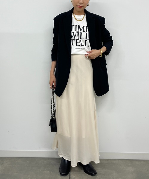 LOUNGEDRESS　スクエア　ロンT LOUNGEDRESS（ラウンジドレス）の「スクエアロゴロンT（Tシャツ