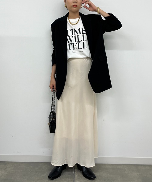 LOUNGEDRESS　スクエア　ロンT LOUNGEDRESS（ラウンジドレス）の「スクエアロゴロンT（Tシャツ