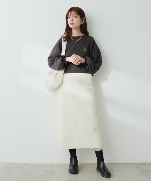 natural couture(ナチュラルクチュール)の「ポリニットナロースカート(スカート・レディース・ブラック/モカ/アイボリー/ブルー・FREE)」の8枚目の写真